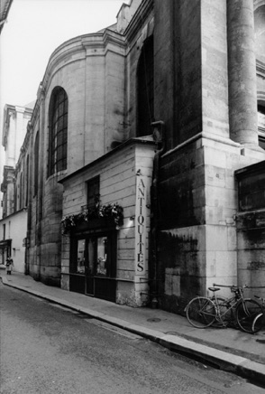 66  Rue St. Roch, 1998